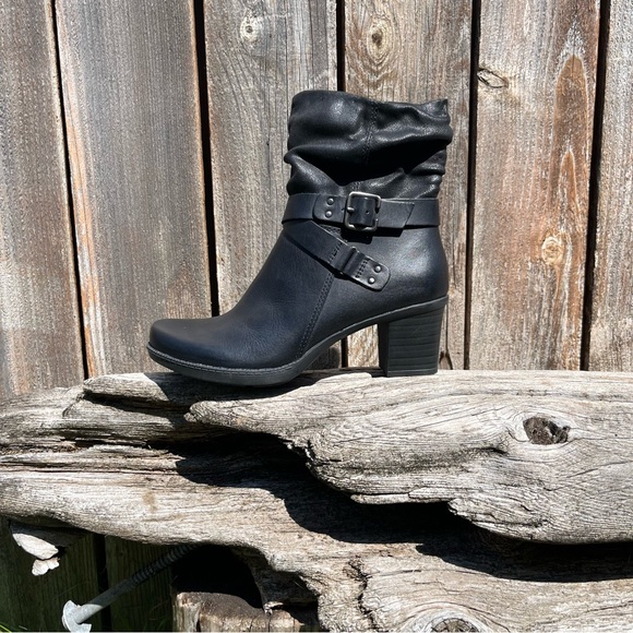 Earth Origins Wheaton Wade Black Ankle Boots bootie size 7.5 - Picture 1 of 16